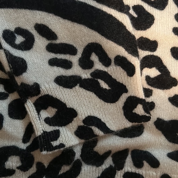 100% Cashmere Women’s Top - by Charter Club NWT - Picture 6 of 6